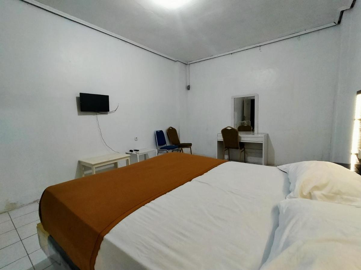 Hotel Nirwana Ternate Redpartner Dış mekan fotoğraf